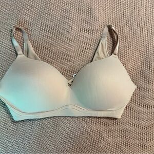 Torrid 40 DD Nude Bra T-Shirt Bra